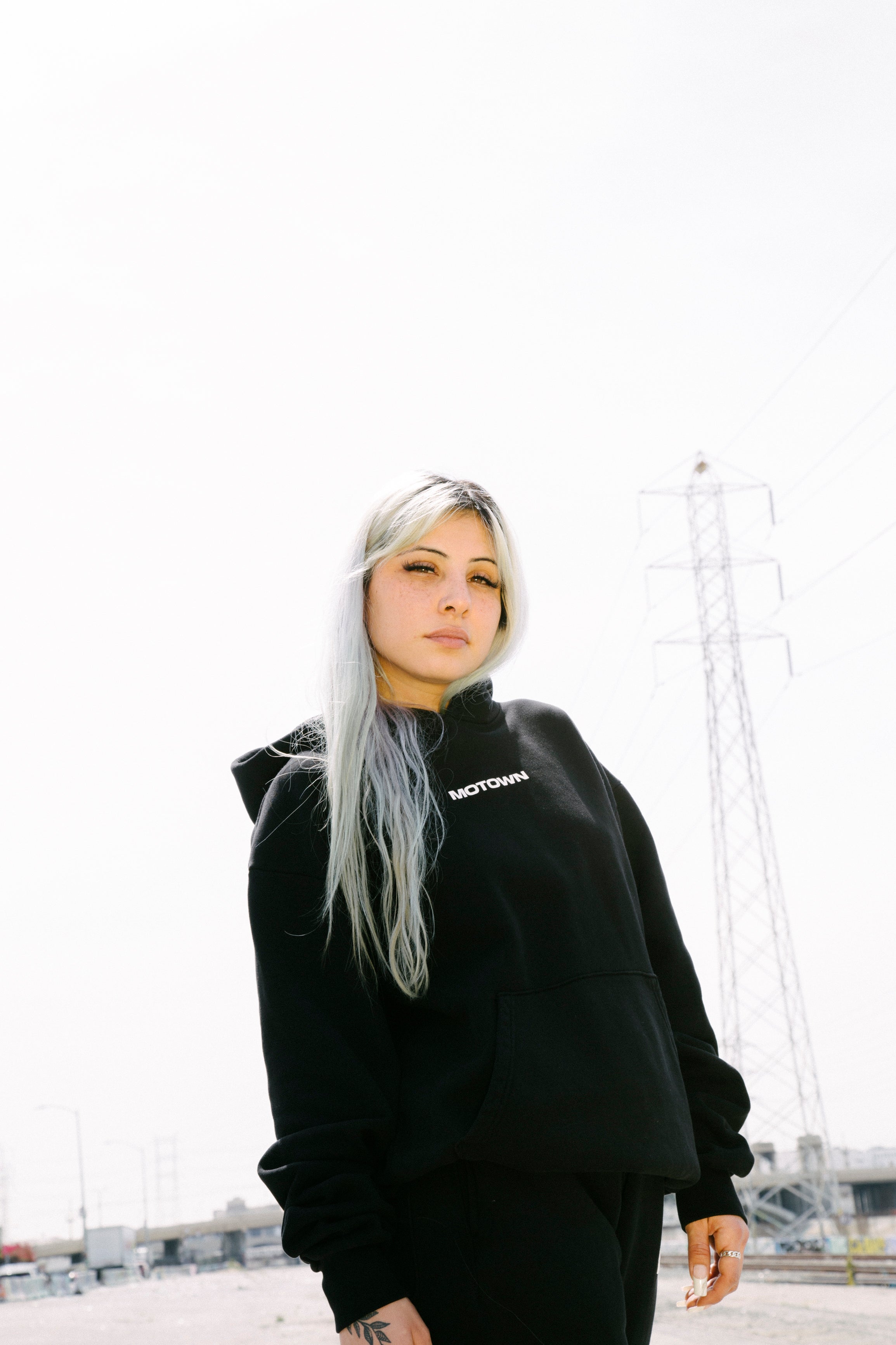 ミュージシャン GENERATIONS MOE Logo Hoodie Black ミュージシャン GENERATIONS MOE Logo Hoodie Black ミュージシャン